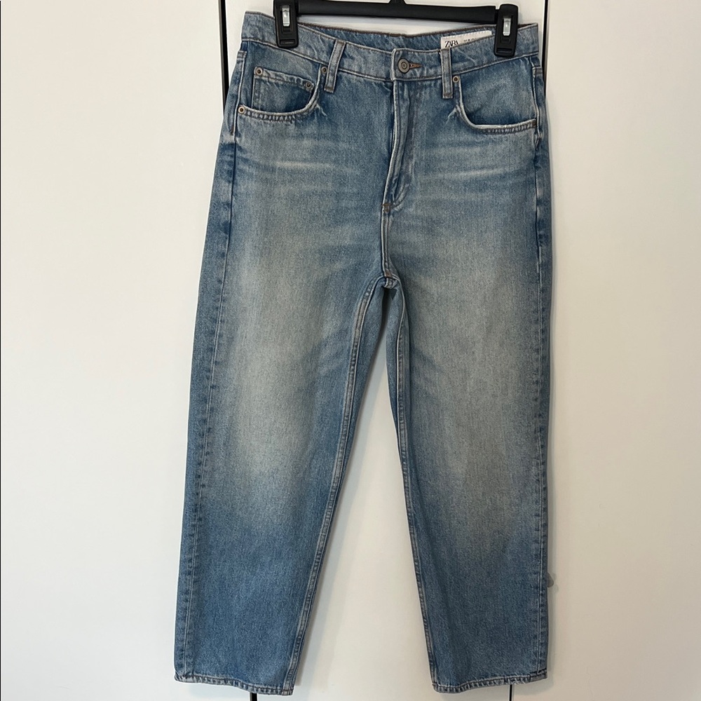 Zara Women’s Barrel Jeans